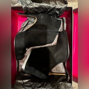 vince camuto heeled boots